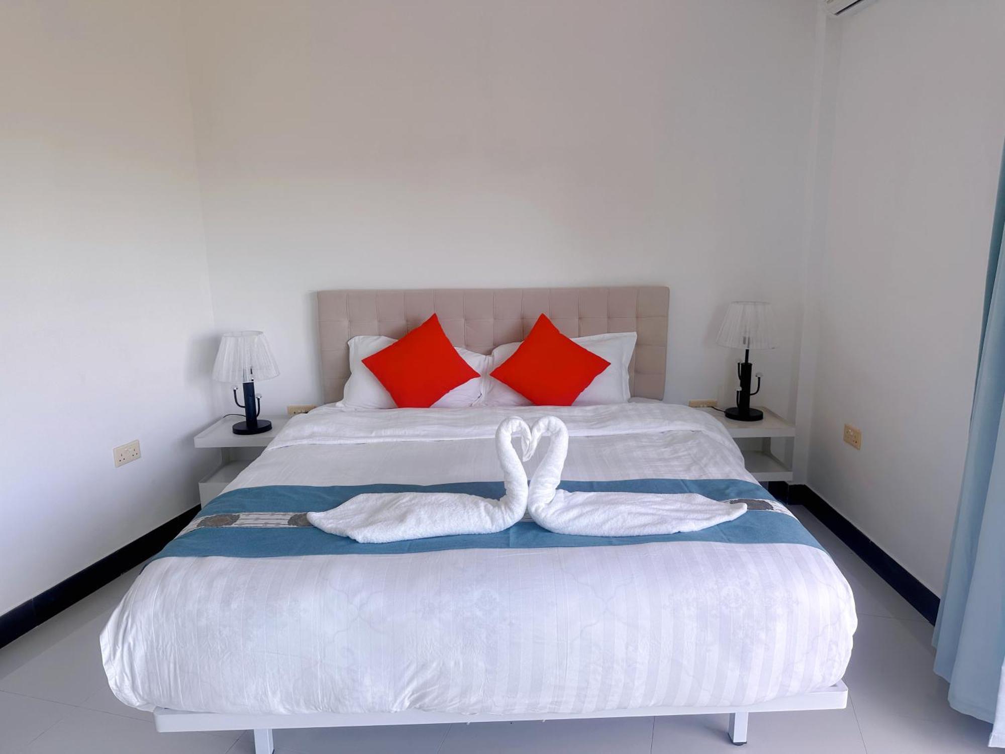 Amanda Villa - Best Value Mountain Top Inn Au Cap Phòng bức ảnh